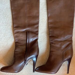 BCBGMAXAZRIA brown heel leather boots